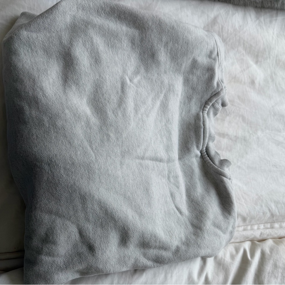 Aritzia TNA Sweatfleece Crewneck - Picture 5 of 5